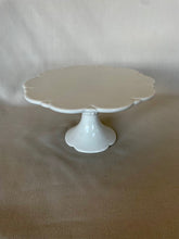 Load image into Gallery viewer, Vintage Serving Dishes